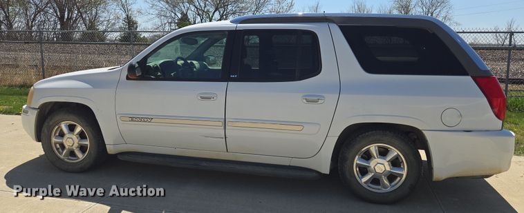 image for item DO7876 2004 GMC Envoy XUV SLT SUV