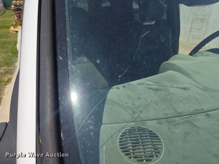 image for item DO7876 2004 GMC Envoy XUV SLT SUV