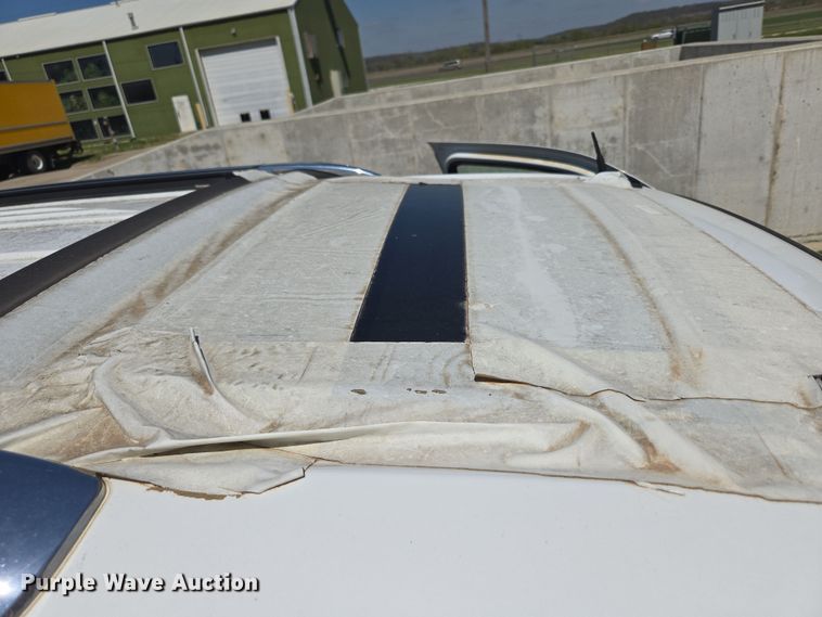 image for item DO7876 2004 GMC Envoy XUV SLT SUV