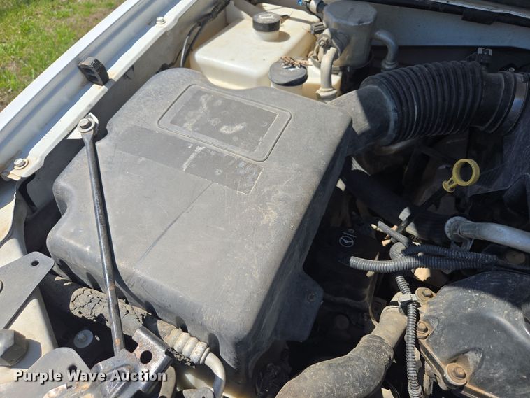 image for item DO7876 2004 GMC Envoy XUV SLT SUV