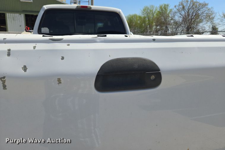 image for item DO7877 2006 Ford F350 Super Duty Crew Cab pickup truck