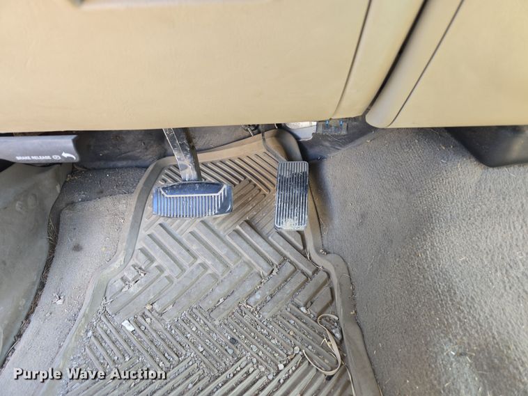 image for item DO7877 2006 Ford F350 Super Duty Crew Cab pickup truck