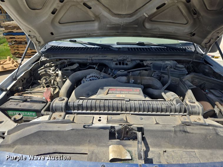 image for item DO7877 2006 Ford F350 Super Duty Crew Cab pickup truck