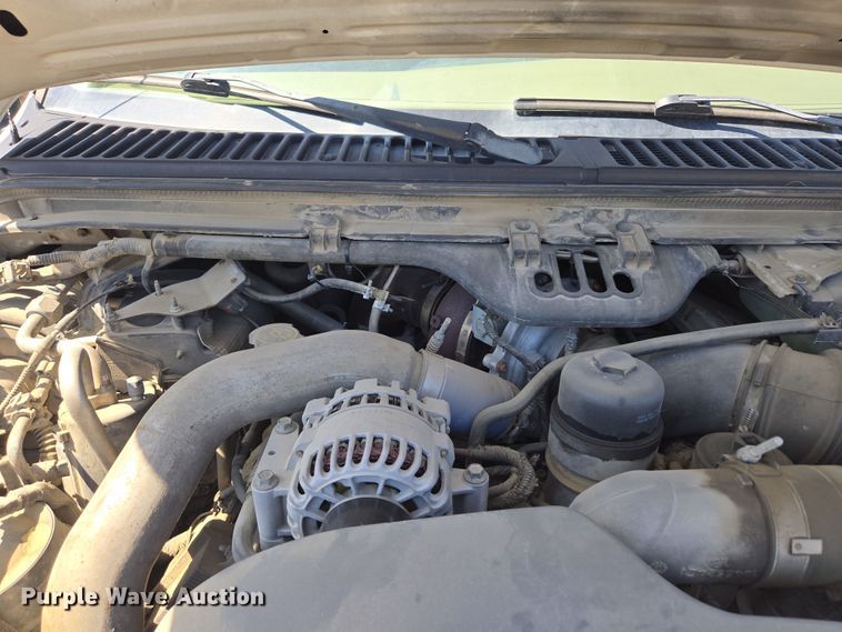 image for item DO7877 2006 Ford F350 Super Duty Crew Cab pickup truck