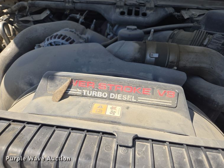 image for item DO7877 2006 Ford F350 Super Duty Crew Cab pickup truck