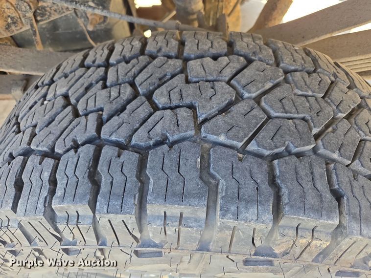 image for item DO7877 2006 Ford F350 Super Duty Crew Cab pickup truck