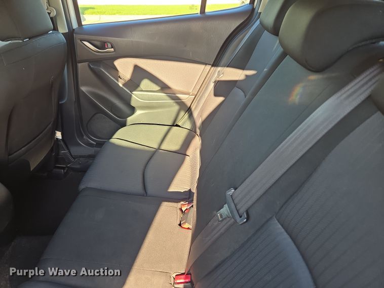 image for item DO7886 2015 Mazda Mazda 3 