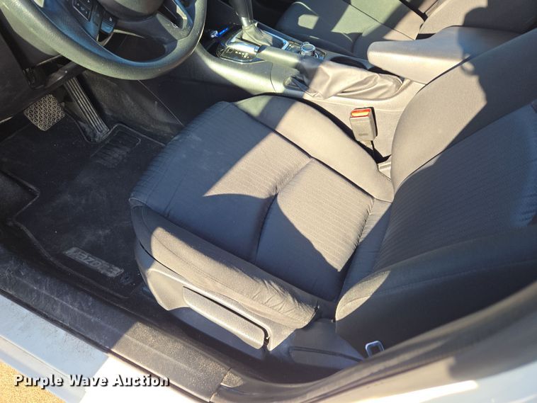 image for item DO7886 2015 Mazda Mazda 3 