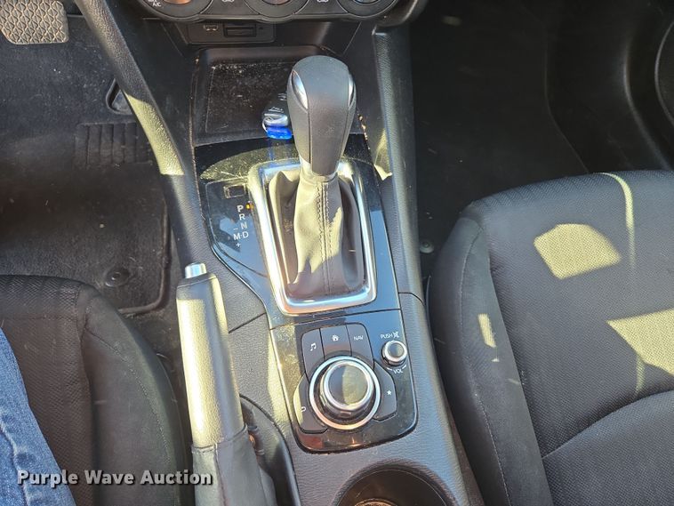 image for item DO7886 2015 Mazda Mazda 3 