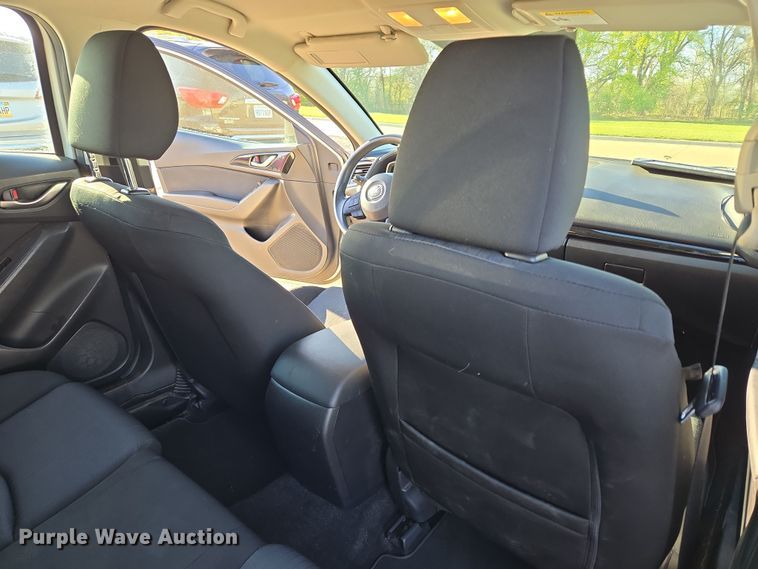 image for item DO7886 2015 Mazda Mazda 3 