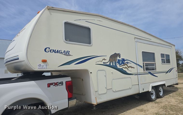 image for item DO7895 2001 Keystone Cougar camper