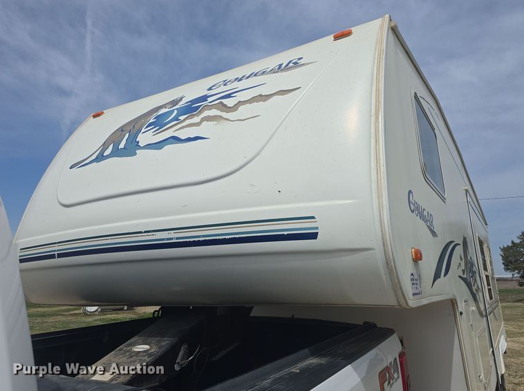 image for item DO7895 2001 Keystone Cougar camper
