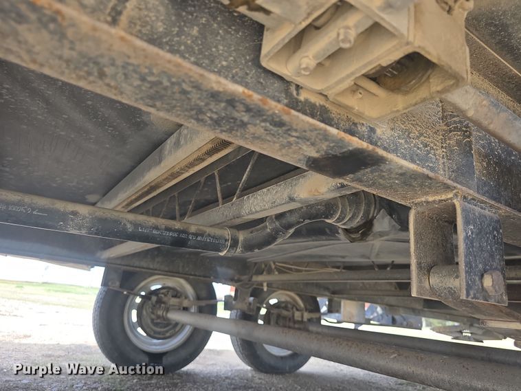 image for item DO7895 2001 Keystone Cougar camper