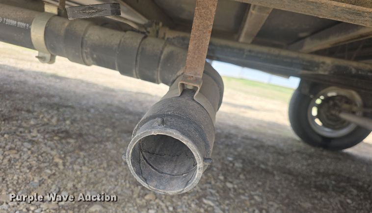 image for item DO7895 2001 Keystone Cougar camper