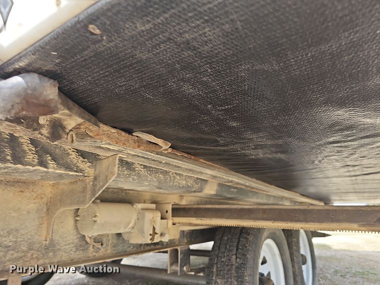 image for item DO7895 2001 Keystone Cougar camper