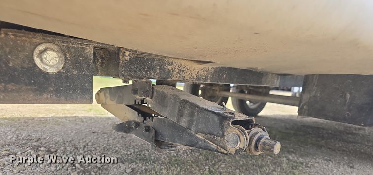 image for item DO7895 2001 Keystone Cougar camper