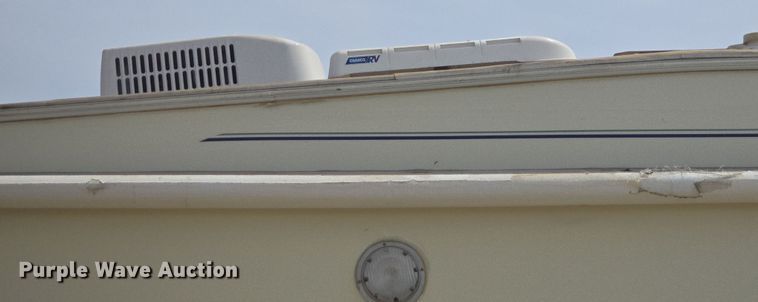 image for item DO7895 2001 Keystone Cougar camper