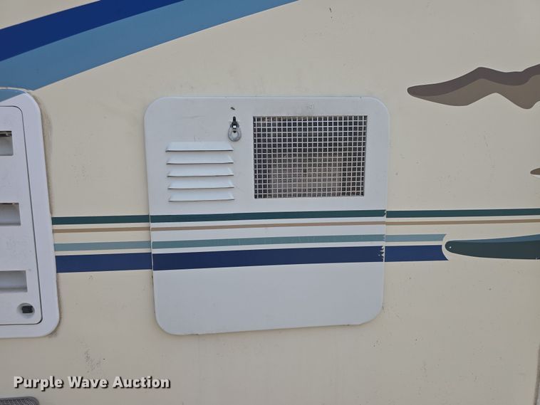 image for item DO7895 2001 Keystone Cougar camper