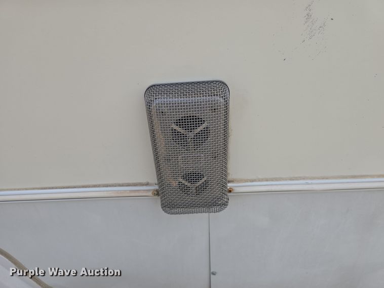 image for item DO7895 2001 Keystone Cougar camper