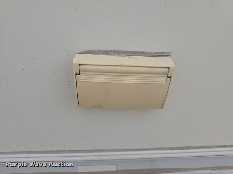 image for item DO7895 2001 Keystone Cougar camper