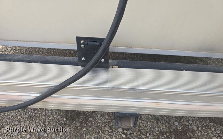 image for item DO7895 2001 Keystone Cougar camper