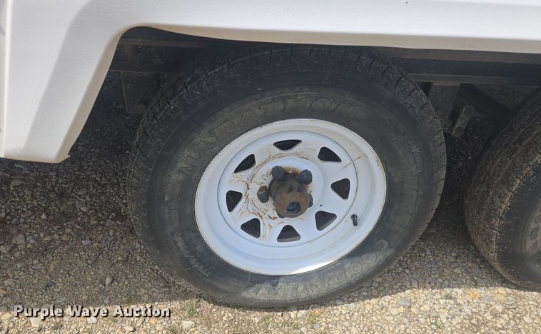 image for item DO7895 2001 Keystone Cougar camper