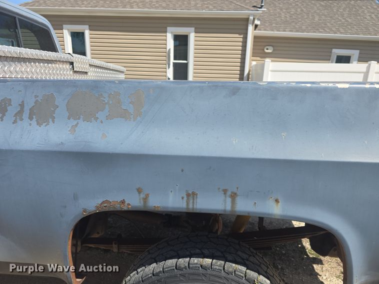 image for item DO7896 1976 Chevrolet  K10 pickup truck