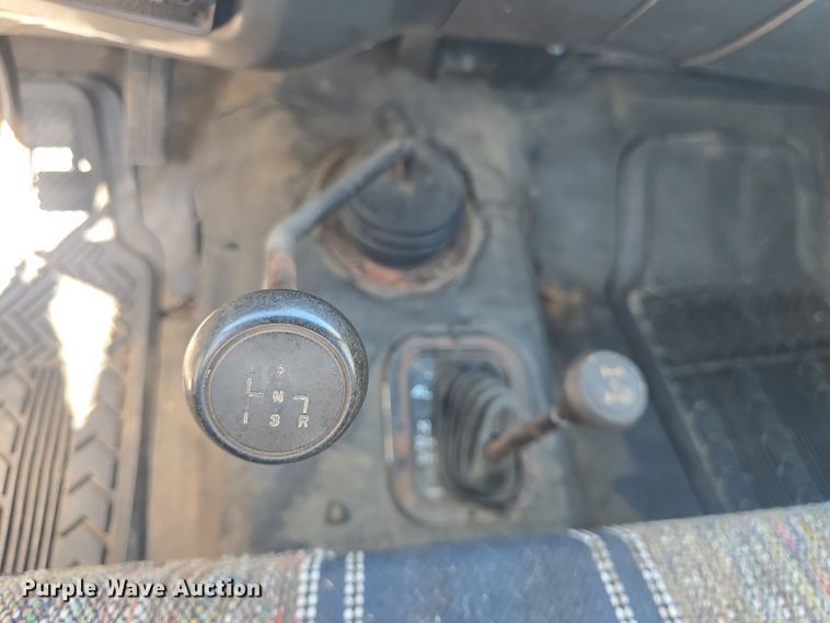 image for item DO7896 1976 Chevrolet  K10 pickup truck