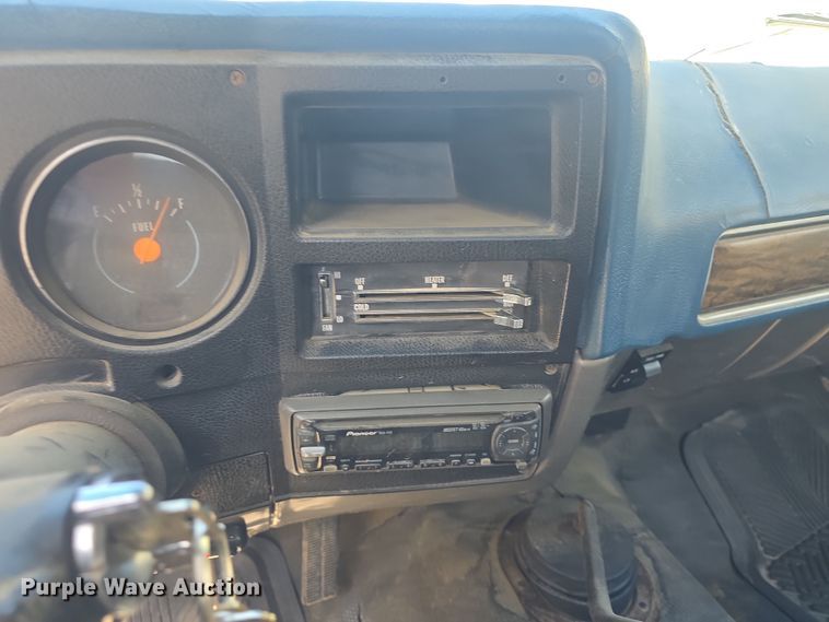 image for item DO7896 1976 Chevrolet  K10 pickup truck