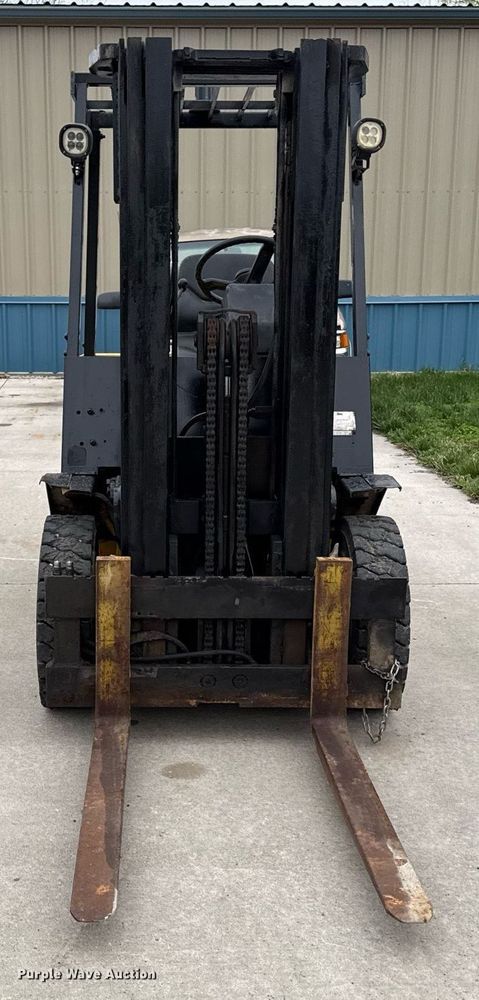 image for item DS4255 Yale forklift
