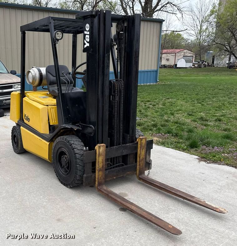 image for item DS4255 Yale forklift