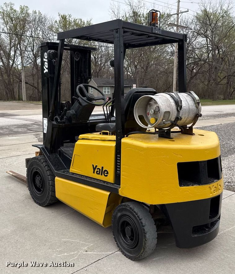 image for item DS4255 Yale forklift
