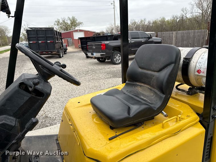 image for item DS4255 Yale forklift