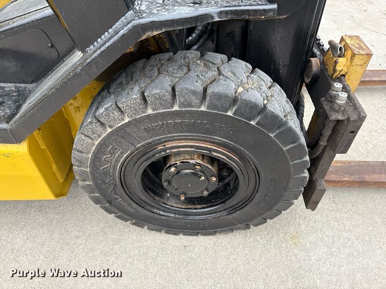 image for item DS4255 Yale forklift