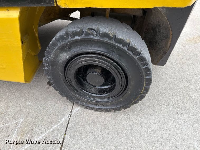 image for item DS4255 Yale forklift