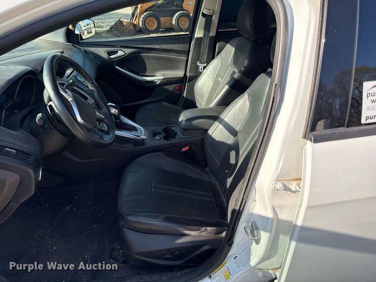 image for item DS4256 2013 Ford Focus SE 