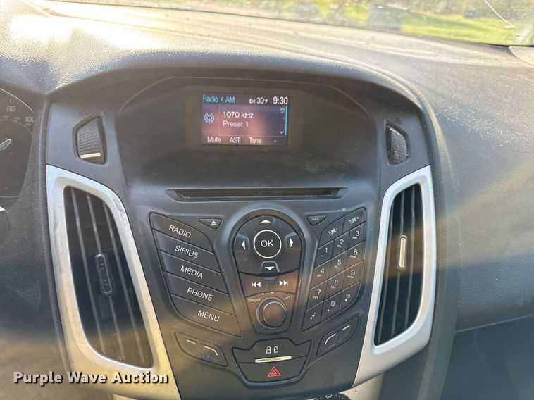 image for item DS4256 2013 Ford Focus SE 