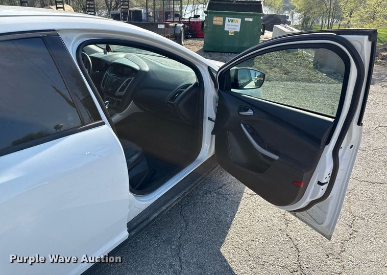 image for item DS4256 2013 Ford Focus SE 