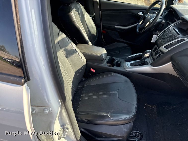 image for item DS4256 2013 Ford Focus SE 