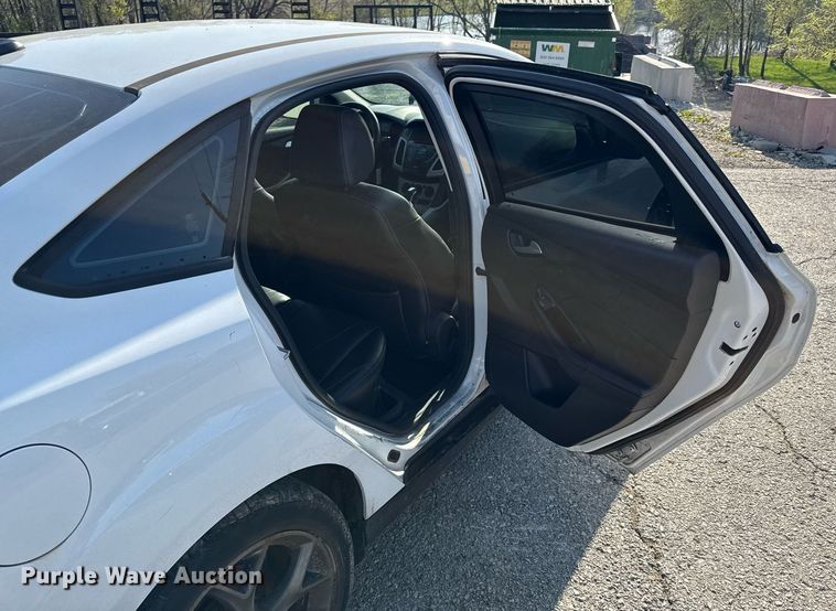image for item DS4256 2013 Ford Focus SE 