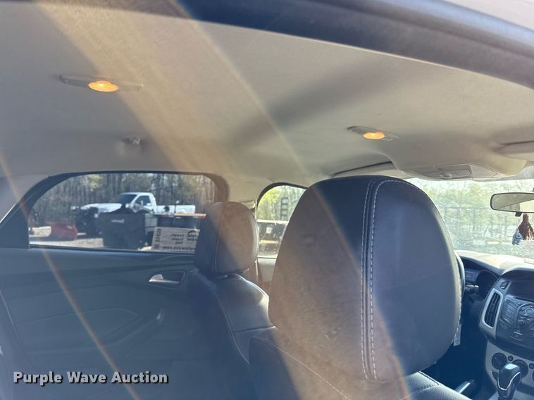 image for item DS4256 2013 Ford Focus SE 