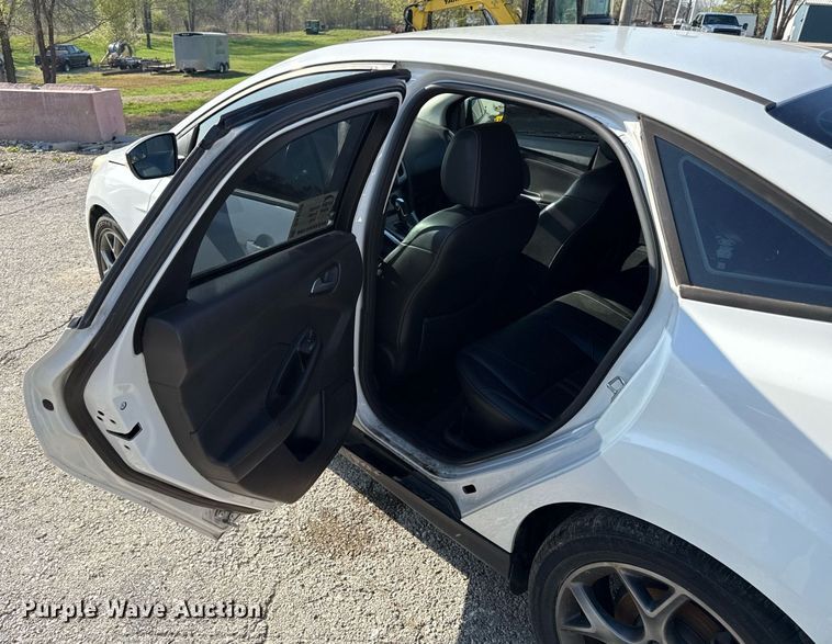 image for item DS4256 2013 Ford Focus SE 