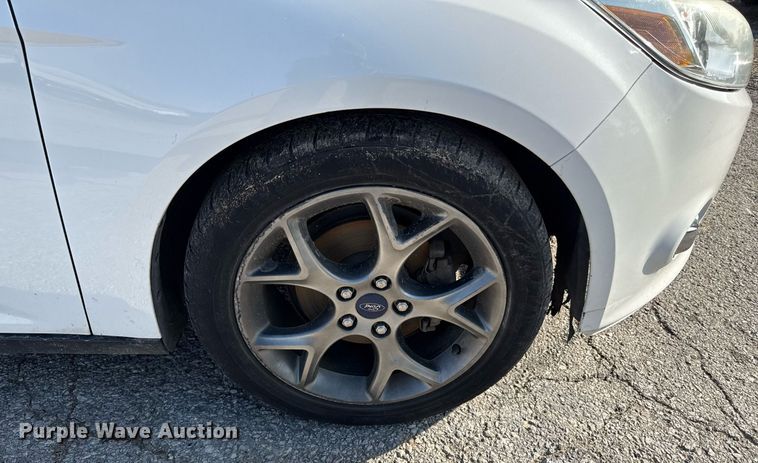 image for item DS4256 2013 Ford Focus SE 