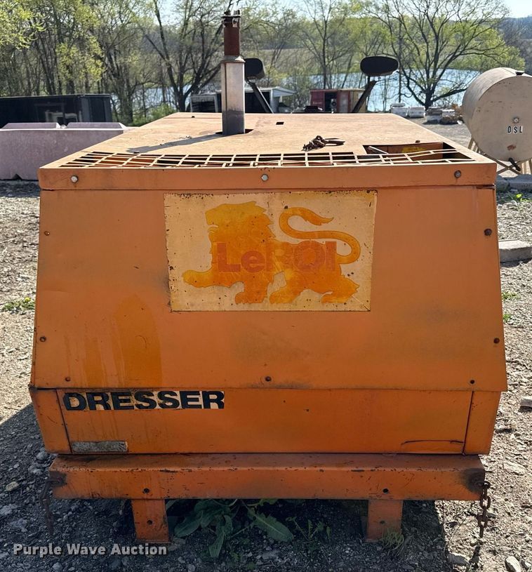 image for item DS4258 Dresser 105 air compressor