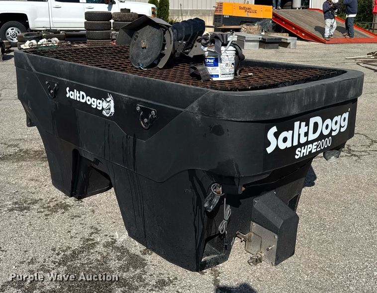 image for item DS4259 SaltDogg SHPE2000 spreader