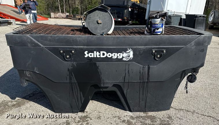 image for item DS4259 SaltDogg SHPE2000 spreader