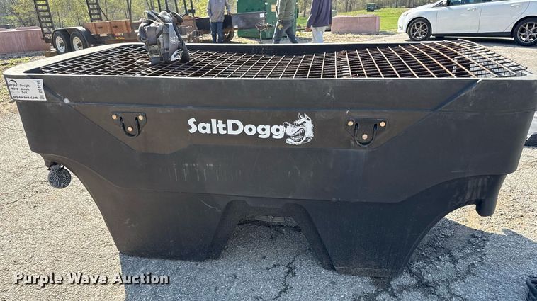 image for item DS4259 SaltDogg SHPE2000 spreader