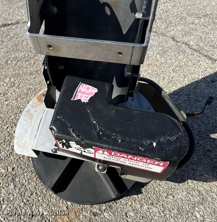 image for item DS4259 SaltDogg SHPE2000 spreader