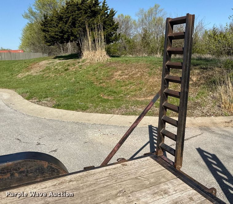 image for item DS4261 2016 Hull equipment trailer