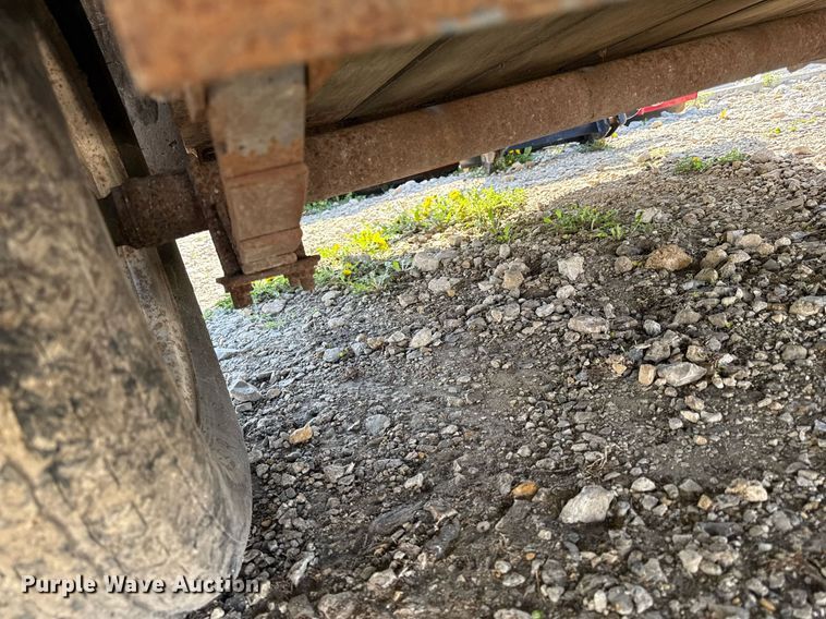 image for item DS4262 2008 H & H  utility trailer